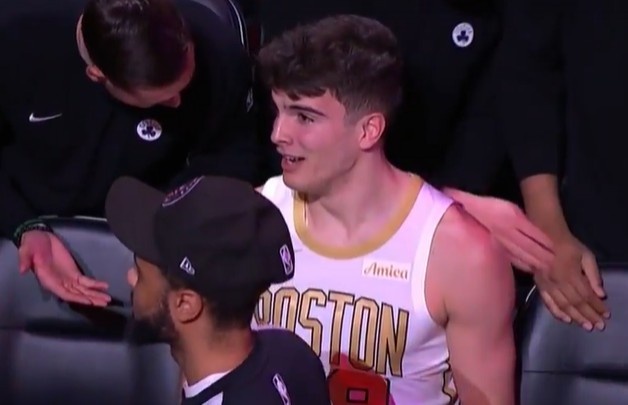 kaiyun-小伙子挺勇猛！28号秀冈萨雷斯抢断反击一打二 大回环上篮反超！